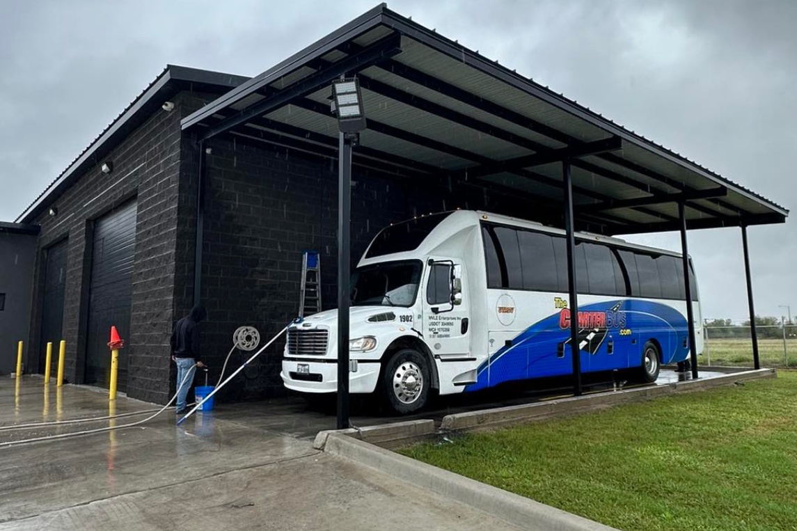 Mini Bus 40 Rental: RGV Charter Bus in McAllen Texas
